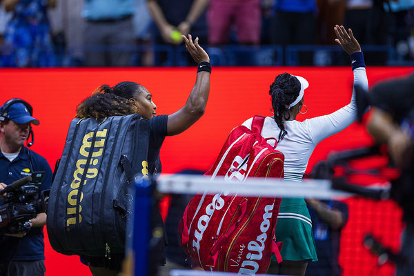 在赛场上下 在赛场上下